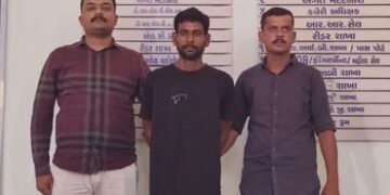 અમદાવાદ: ધોળકામાં મિત્રએ જ મિત્રનું ગળું કાપ્યું, પોલીસે ગણતરીના કલાકોમાં ભેદ ઉકેલ્યો | Ahmedabad Po…