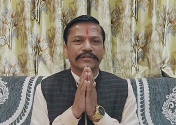 શિક્ષકો અંગે વિવાદિત નિવેદન બદલ રાજ્ય કૃષિ મંત્રીએ માફી માંગી, વિવાદ વકરતા હાથ જોડ્યા | Gujarat Mini…