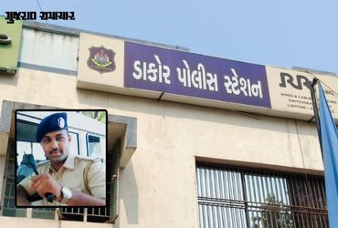 ડાકોર વિદેશી દારૂ કાંડમાં મોટી કાર્યવાહી: ખેડા જિલ્લાના 2 પોલીસ હેડ કોન્સ્ટેબલ સસ્પેન્ડ | 2 dakor po…