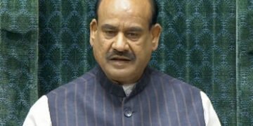 TMCમાં 20 સાંસદોનો બળવો: લોકસભા સ્પીકર ઓમ બિરલાએ મમતા બેનર્જી જૂથને પક્ષ રજૂ કરવા આપ્યું આમંત્રણ | T…