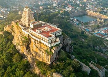 રામમંદિર બાદ કર્ણાટકના પ્રસિદ્ધ યોગ નરસિમ્હા સ્વામી મંદિરમાં દાનચોરી, મુખ્ય પૂજારી સહિત 6 સામે એક્શન…