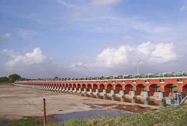 આઠ વર્ષ બાદ ફરી આજવાની સપાટી 205 ફૂટની નજીક પહોંચી : વડોદરા કોર્પોરેશનની ચિંતા વધી | Vadodara On Ale…