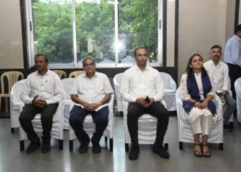 જિલ્લા કલેકટર તેજસ પરમારની પ્રેરક ઉપસ્થિતિમાં કામરેજ ખાતે જિલ્લાકક્ષાના ‘વિભાજન વિભીષિકા સ્મૃતિ દિવસ…