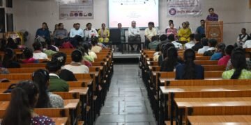 ભક્તરાજ દાદા ખાચર આર્ટસ એન્ડ કોમર્સ કોલેજ ખાતે વિદ્યાર્થીઓ માટે ઓરિએન્ટેશન કાર્યક્રમ તથા નિષ્ણાંત વ્…