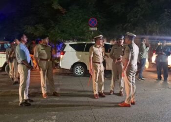 અમદાવાદ શહેર પોલીસ દ્વારા સંવેદનશીલ ગણાતા 150થી વધુ સ્થળો પર મેગા કોમ્બિંગ નાઈટનું આયોજન