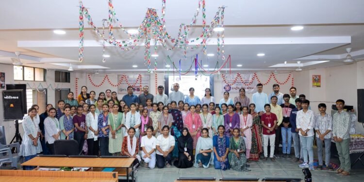 ભક્તરાજ દાદા ખાચર આર્ટ્સ એન્ડ કોમર્સ કોલેજ, ગઢડા (સ્વા.) તથા Sulabh International Social Service Org…