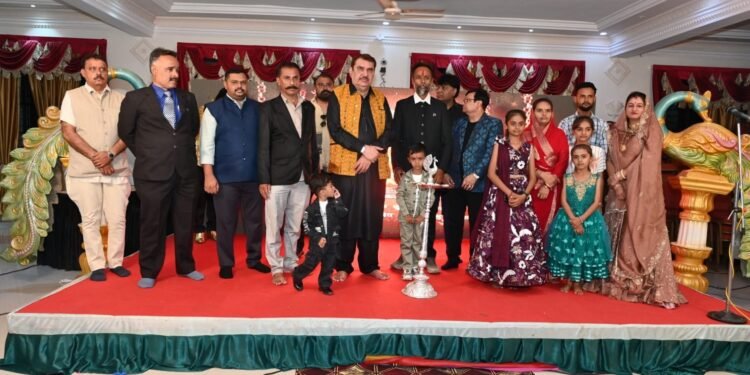 रज़ा मुराद ने रुशिराजसिंह के जन्मदिन पर दी शुभकामनाएँ, तेजेंद्रसिंह जडेजाकी अनोखी पहल की जमकर सराहना