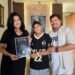 Rian Mukherjee bags Best Child Actor at the Los Angeles Film Awards.