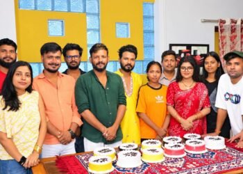 जो ठाना वह कर दिखाया प्रोड्यूसर विद्या मौर्य, निर्देशक चंदन सिंह, अभिनेता विष्णु मौर्य ने एक साथ 11 …