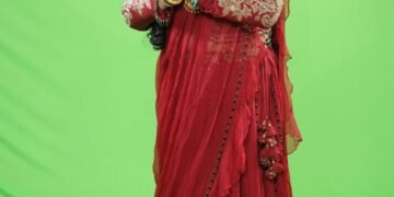 Manndakini Bora brings a powerful musical rendition of Aigiri Nandini, with music by Javed Hussain