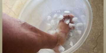 Sidharth Malhotra Turns to Natural Remedies for Leg Injury, Shares a Glimpse of His Ice Therapy Reco…