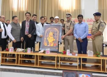 ​બોટાદમાં સરકારી વકીલો, પોલીસ અધિકારીઓ અને મેજિસ્ટ્રેટ્સ માટે ભવ્ય કાનૂની તાલીમ શિબિર સંપન્ન
