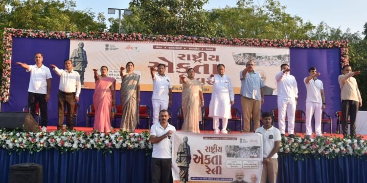 સાબરકાંઠામાં રાષ્ટ્રીય એકતા દિવસની ઉજવણી નિમિત્તે ‘રન ફોર યુનિટી’ યોજાઈ